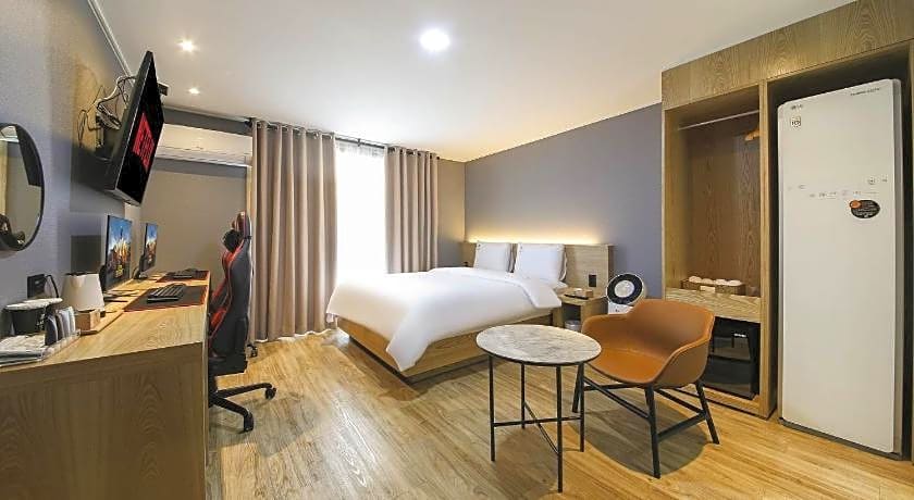 LABE HOTEL