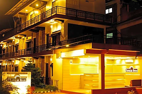 Moonlight Resort and Spa