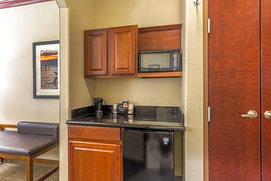 Photo 1 of 4 of 2 Queen Beds Suite