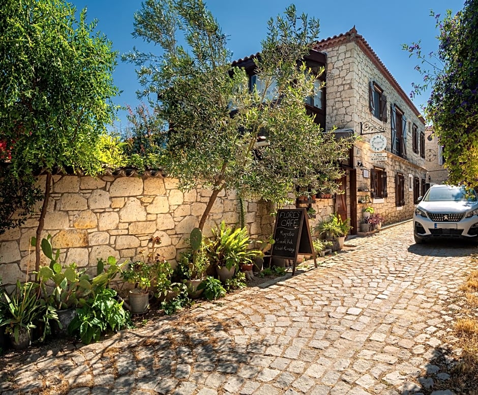 Flores Hotel Alaçatı