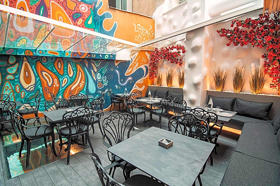 Project 3 Urban Chic Hotel