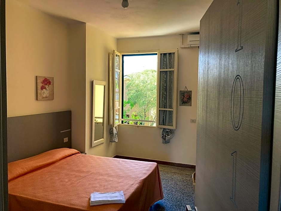 Hotel Verdesolemare