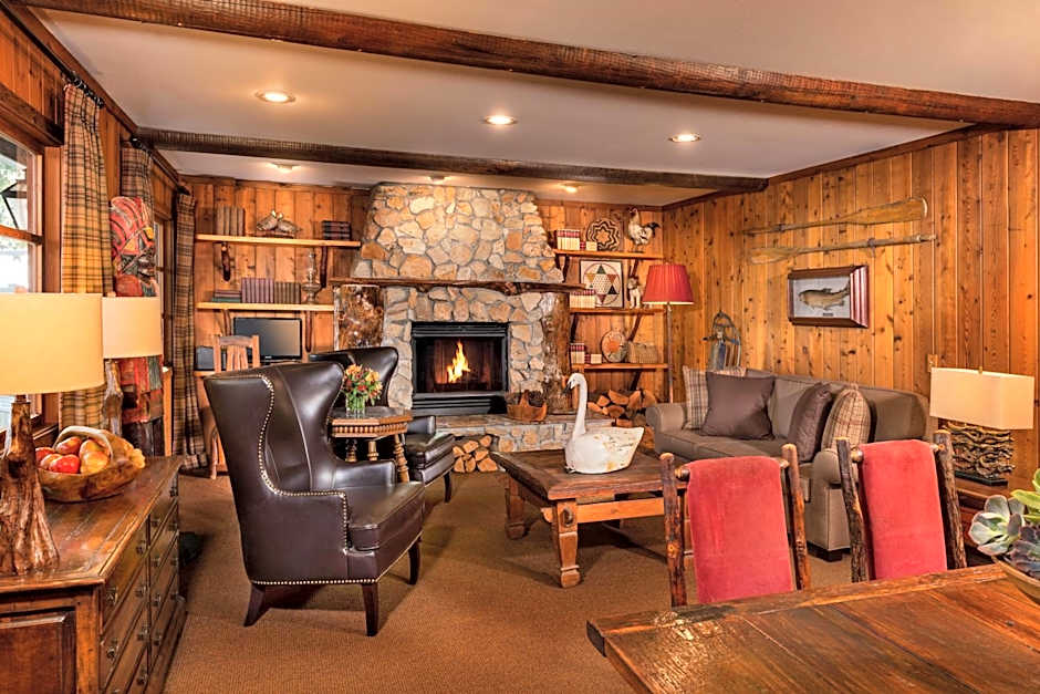 Ayres Lodge Alpine