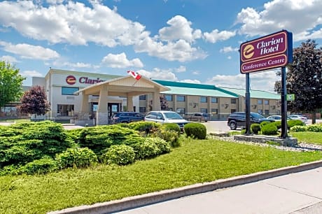 Clarion Hotel & Conference Centre Pembroke