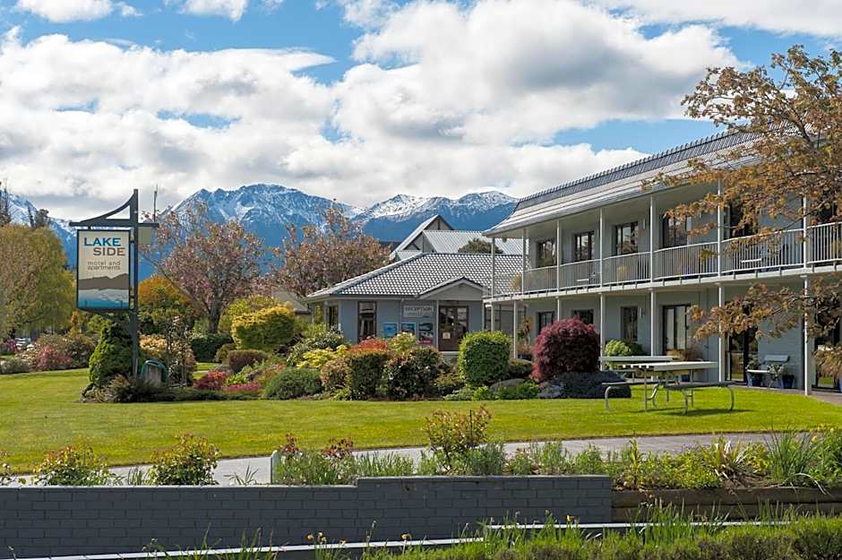 Lakeside Motel & Apartments