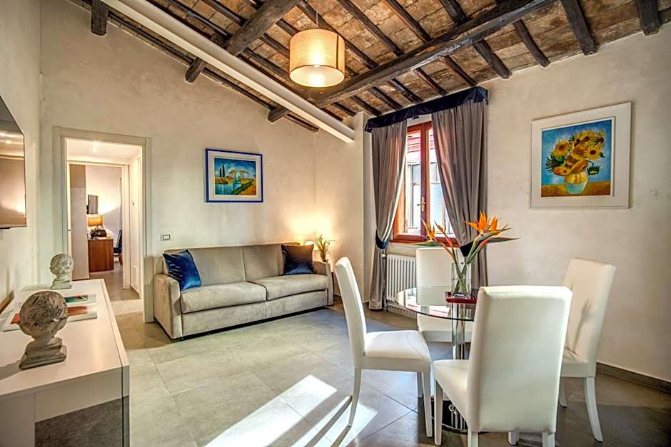 Tritone Top House