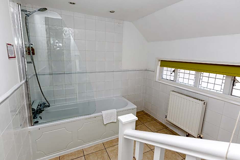 De Rougemont Manor Hotel