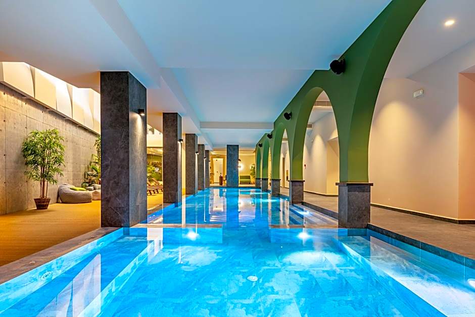 Minos Ambassador Suites & Spa - Adults only