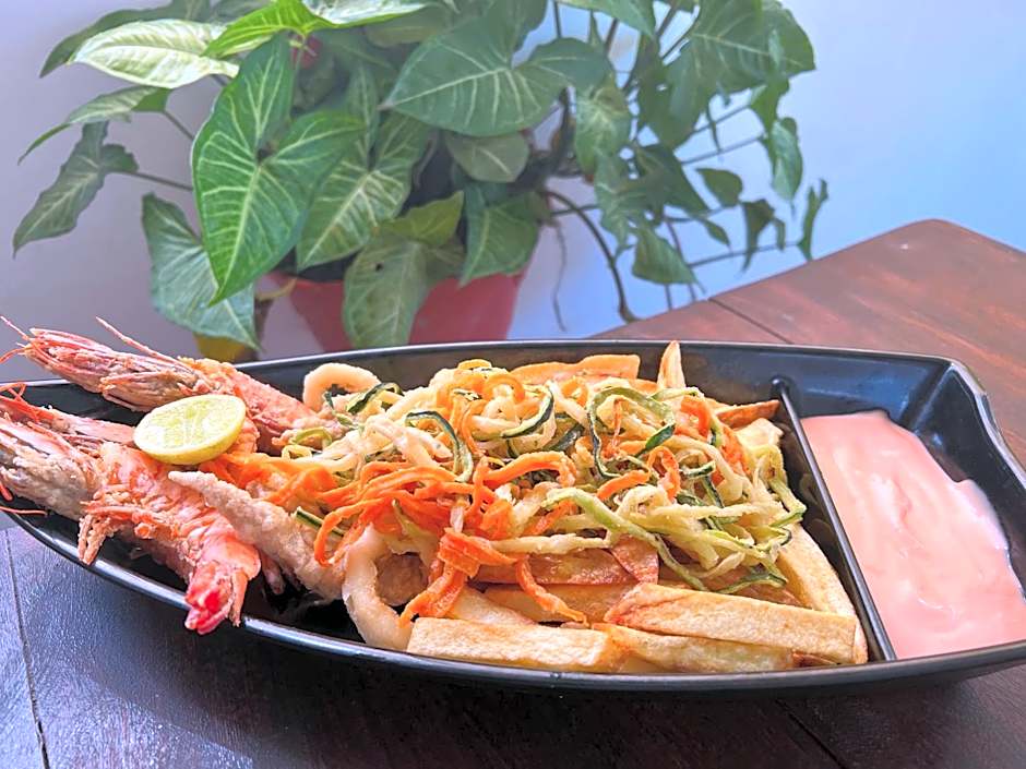 Gadea Boutique Hotel& Gadea Garden Italian Restaurant