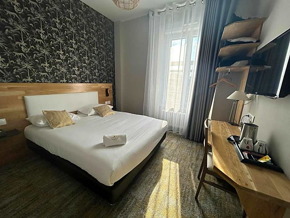 Brit Hotel Privilège Le Royal - Centre Gare