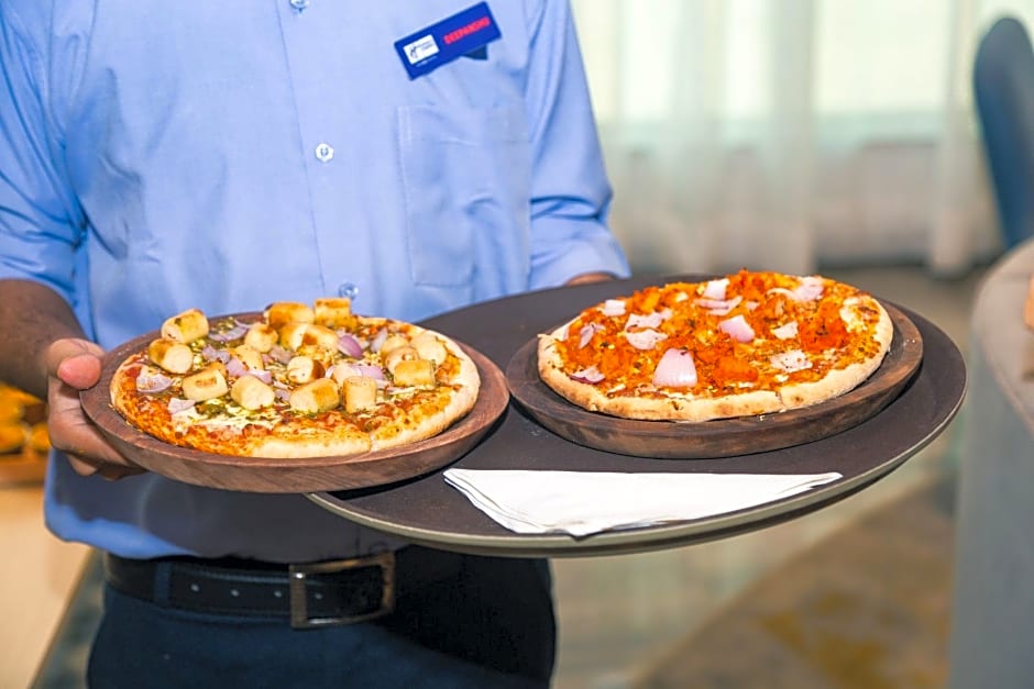 Holiday Inn Express Ahmedabad Prahlad Nagar By IHG