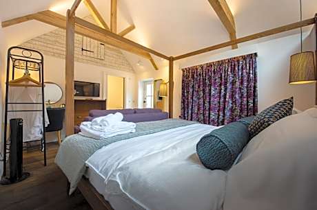 The Withies Inn