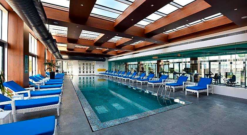 Burgu Arjaan by Rotana