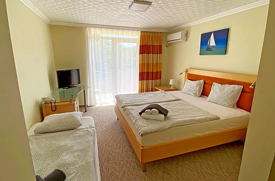 Solaris Hotel