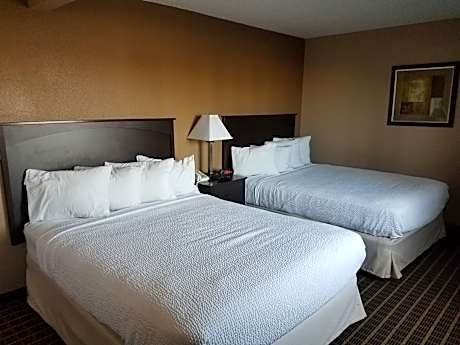 Two Queen Beds Executive Non-Smoking