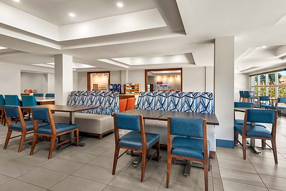 Holiday Inn Express Fresno River Park Highway 41 By IHG