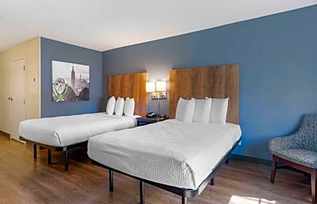 Studio with 2 Double Beds - Non-Smoking