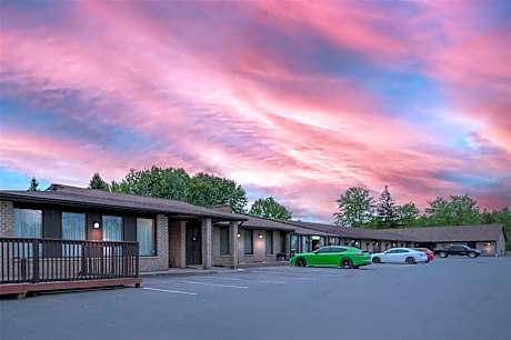 SureStay Hotel by Best Western Kemptville