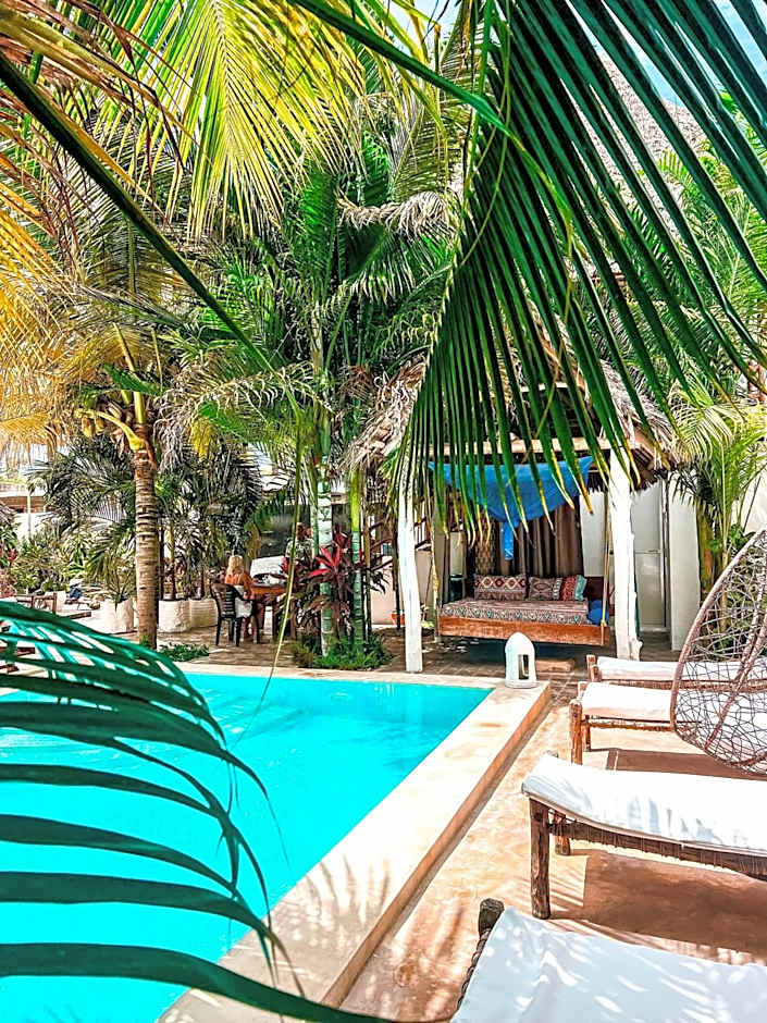 Reyna Resort By Cezere The Palm