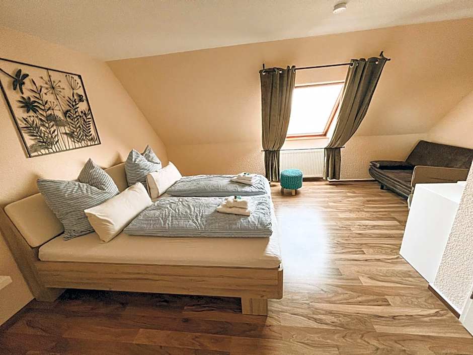 Landhotel "Schwarzach am Main"