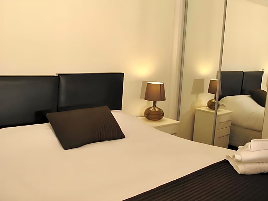 Dreamhouse Apartments Manchester City West