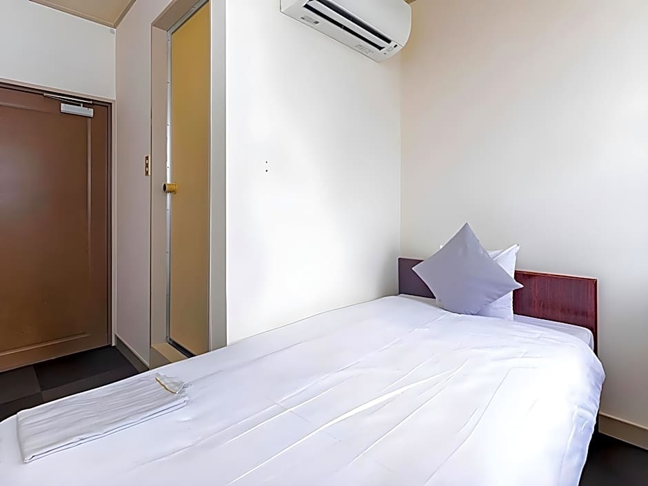 OYO Business Hotel Suehiro Matsuyama