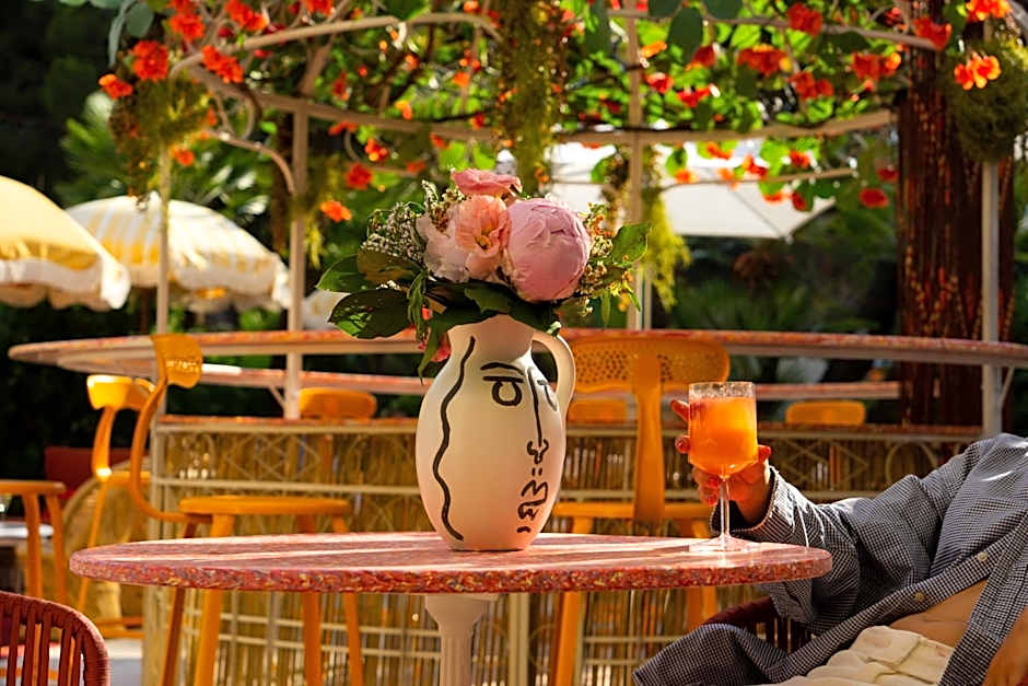 Hotel Juana