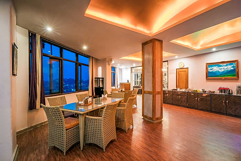 Tripli Hotels M & Resort