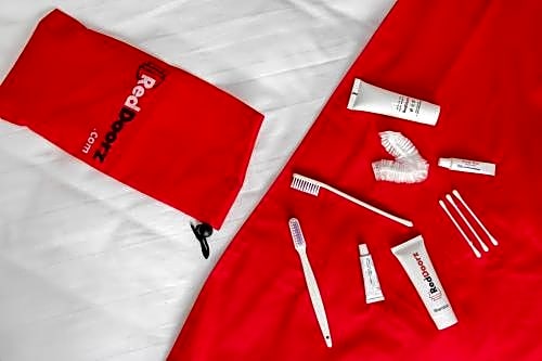 RedDoorz @ Helvetia Medan 2