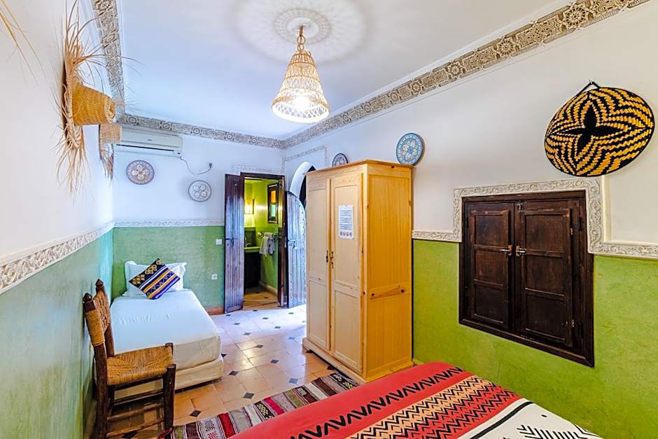 Riad Davina