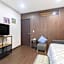 301 Historic building 1Bdrm 1bath AC Rooftop