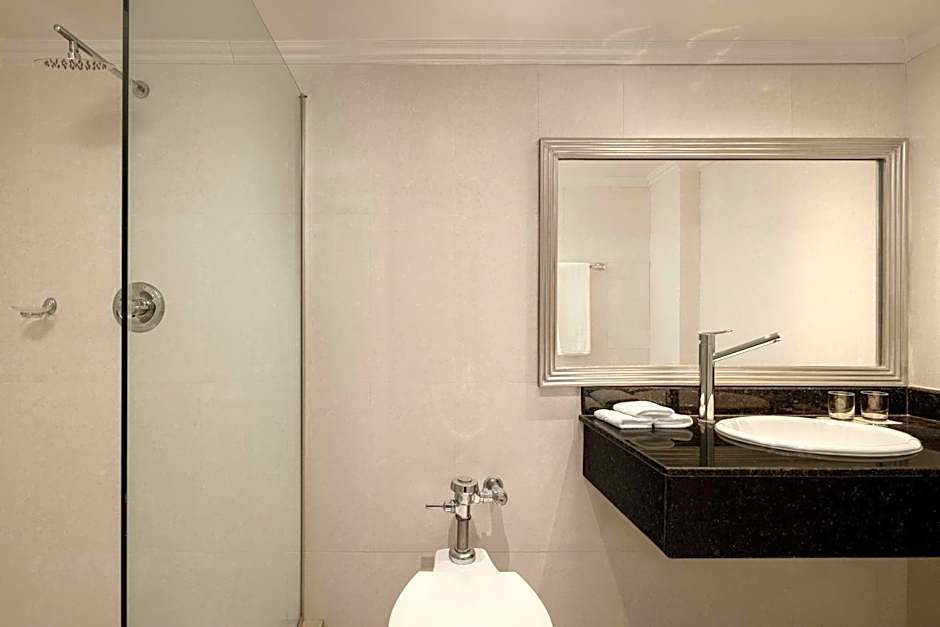 Renaissance Panama City Hotel