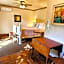 Oak Hill Inn