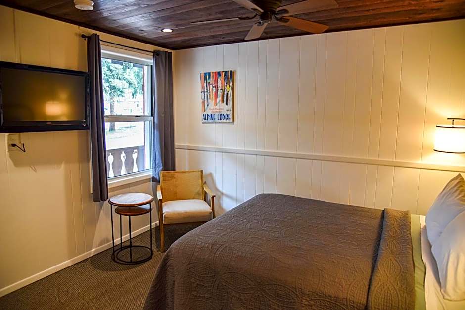 Alpine Lodge Red River