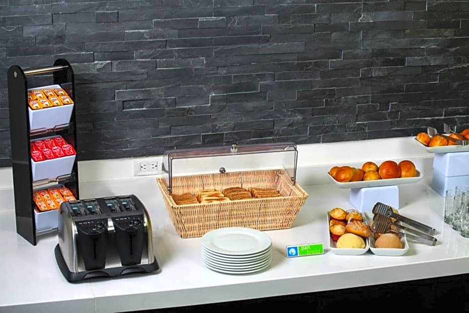 Holiday Inn Express & Suites Puebla Angelopolis By IHG