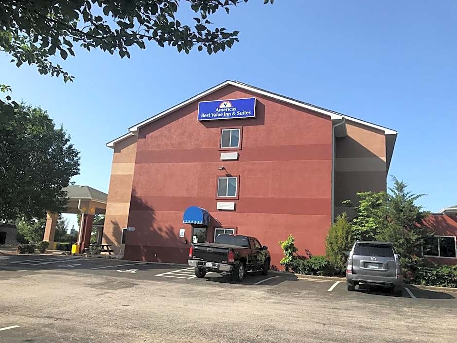 Americas Best Value Inn and Suites Saint Charles