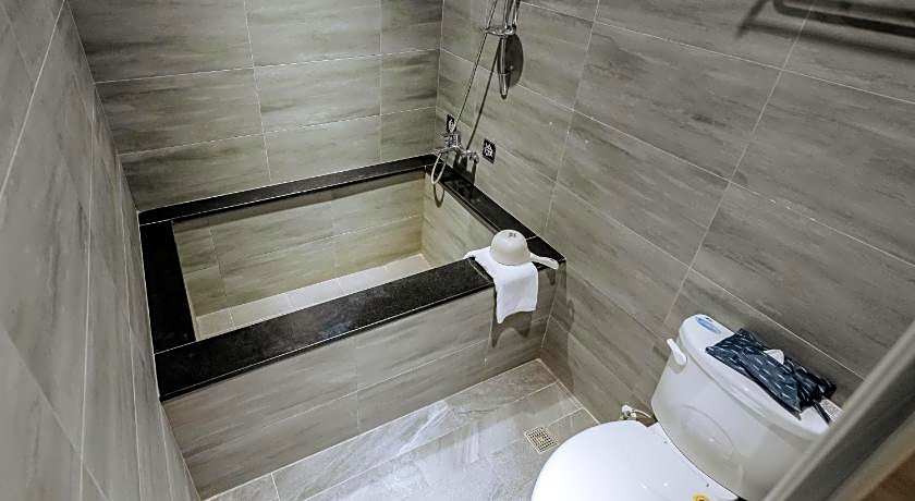 prince hot spring hotel