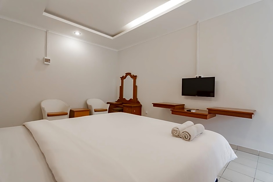 Rossan Villa Hotel near Kampus UPI Setiabudhi