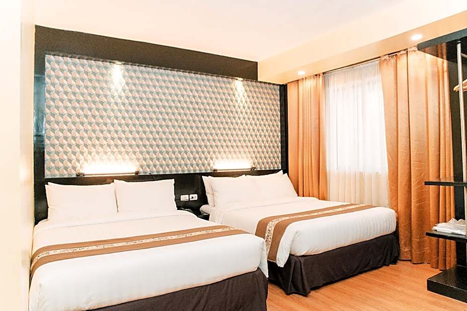 Photo 1 of 5 of Deluxe Premium 2 Queen Beds