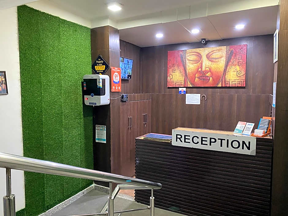 Hotel Staayz Premium