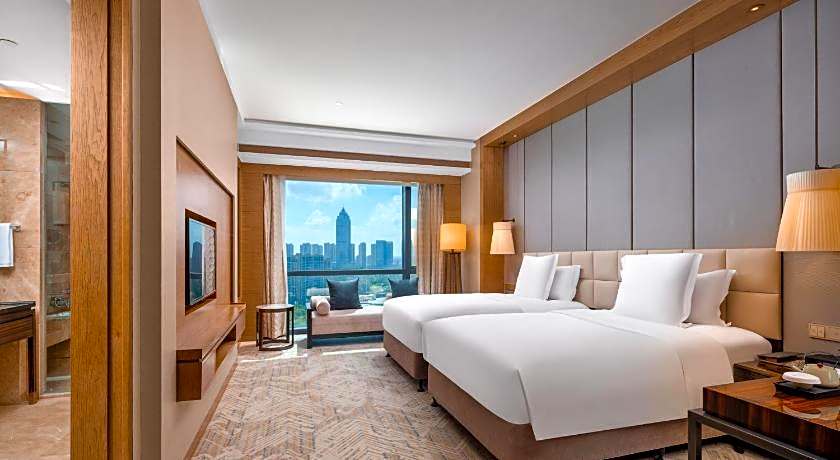 Pullman Haining