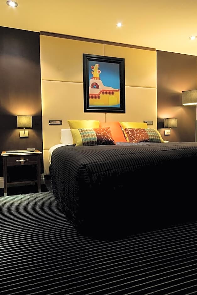 Hard Days Night Hotel