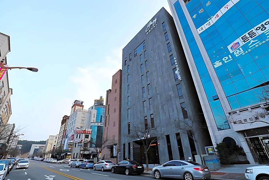 Gangneung Grey Hotel