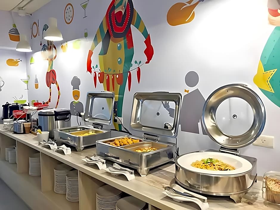 MINI HOTELS (Taichung Station Branch)