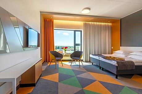 Superior Double or Twin Room with Bath