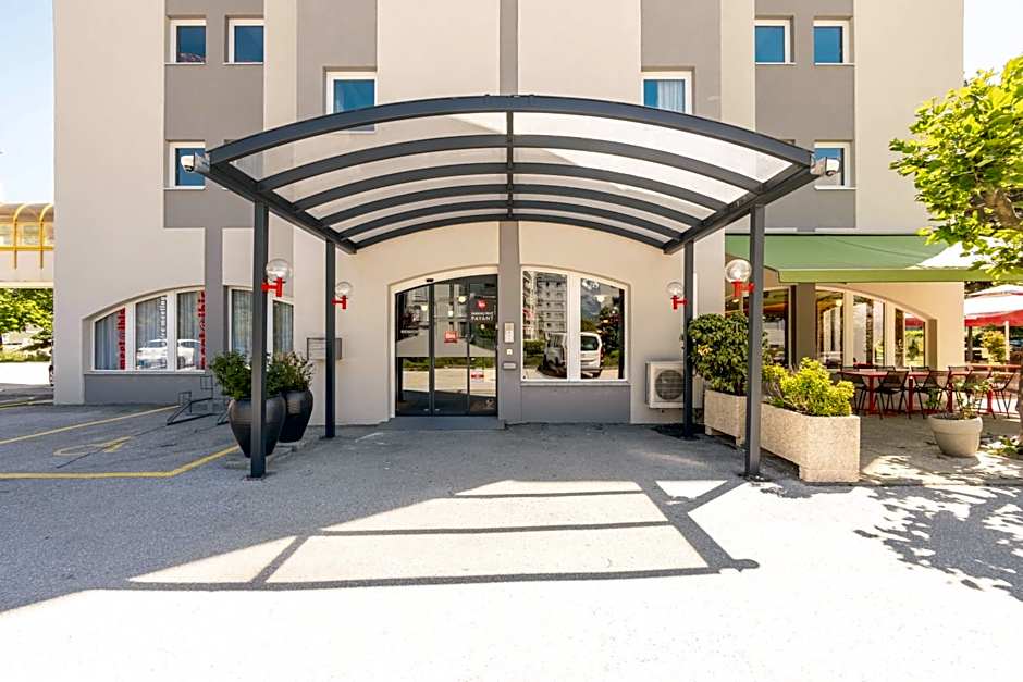 ibis Sion Hotel