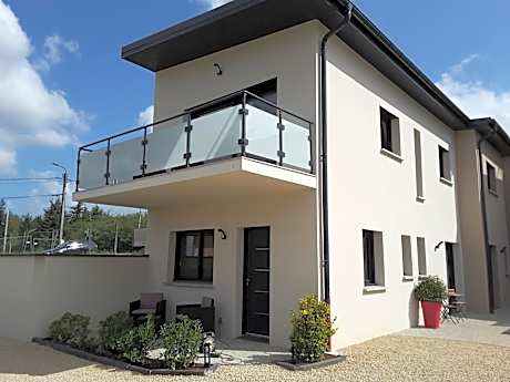 Villa'vi Lyon Est Chambres d'Hôtes