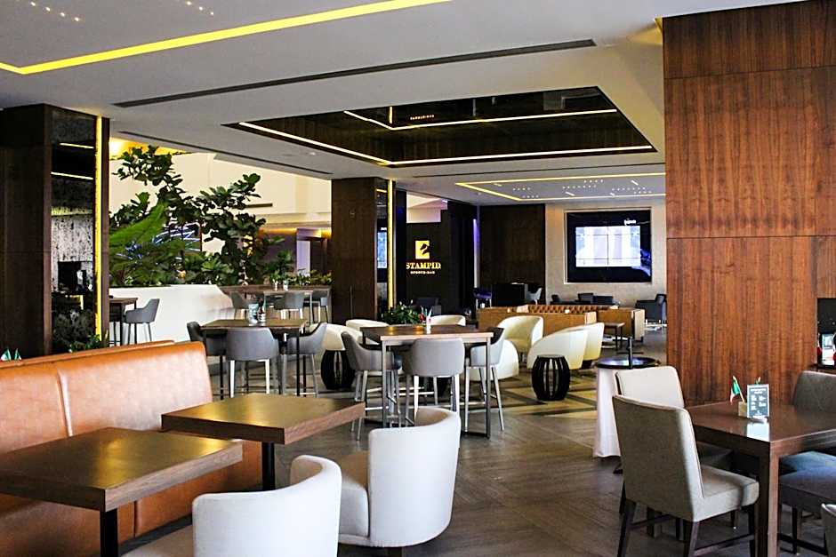 HS HOTSSON Hotel Leon