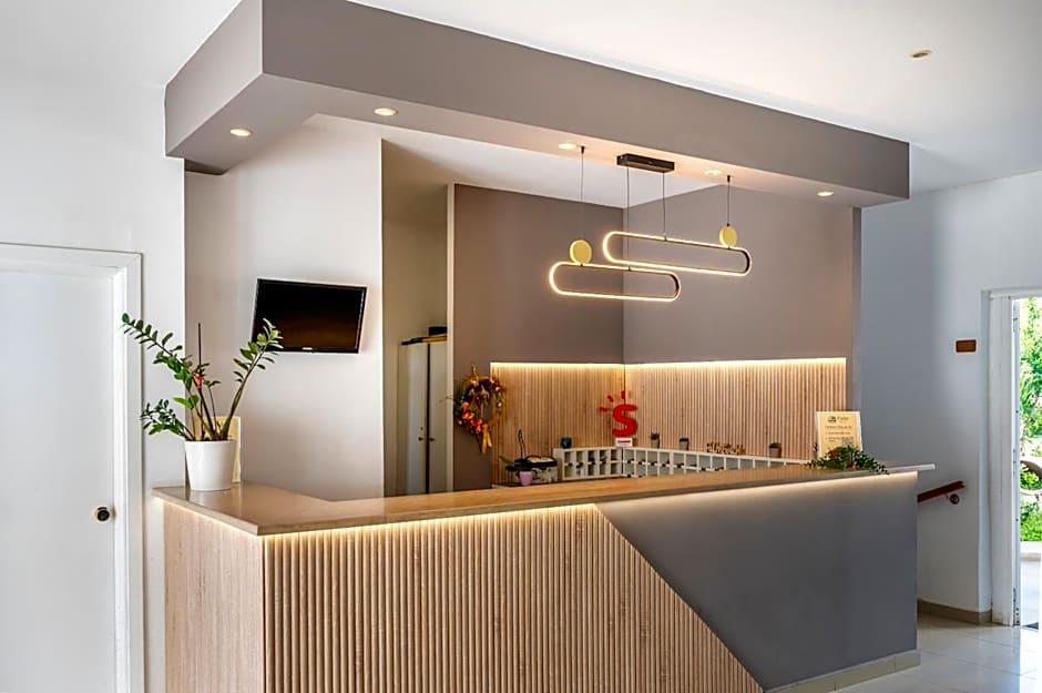Palm Beach Hotel - Adults only