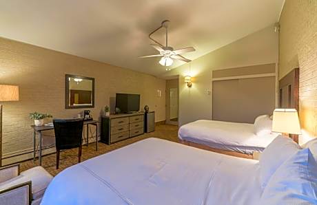 Superior Queen Room with Two Queen Beds